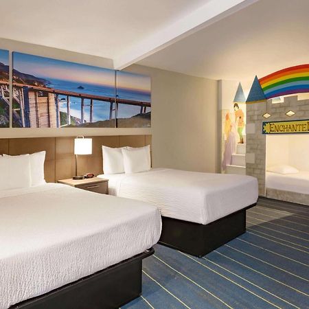 Days Inn & Suites By Wyndham Anaheim At Disneyland Park Exteriér fotografie