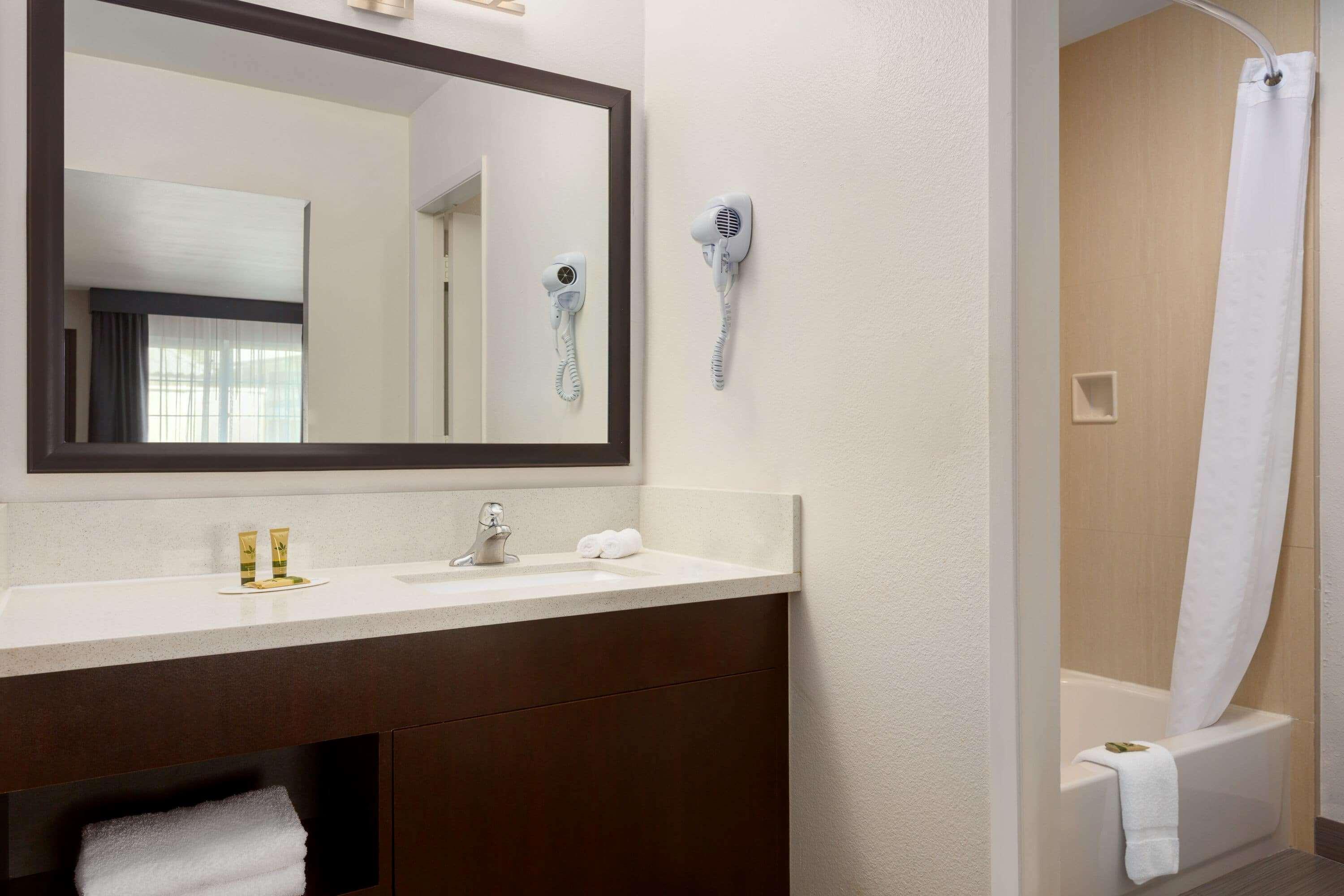 Days Inn & Suites By Wyndham Anaheim At Disneyland Park Exteriér fotografie