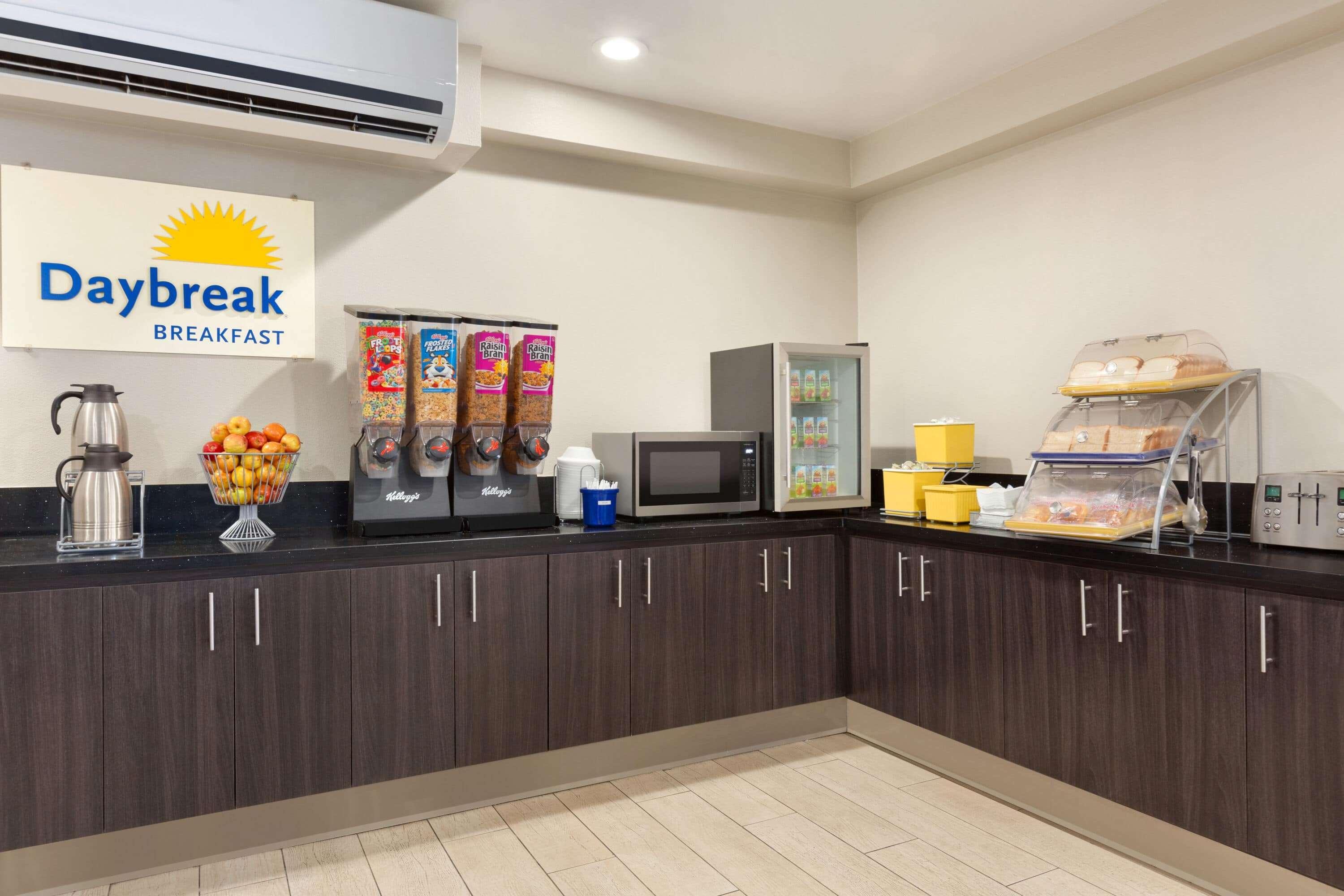 Days Inn & Suites By Wyndham Anaheim At Disneyland Park Exteriér fotografie